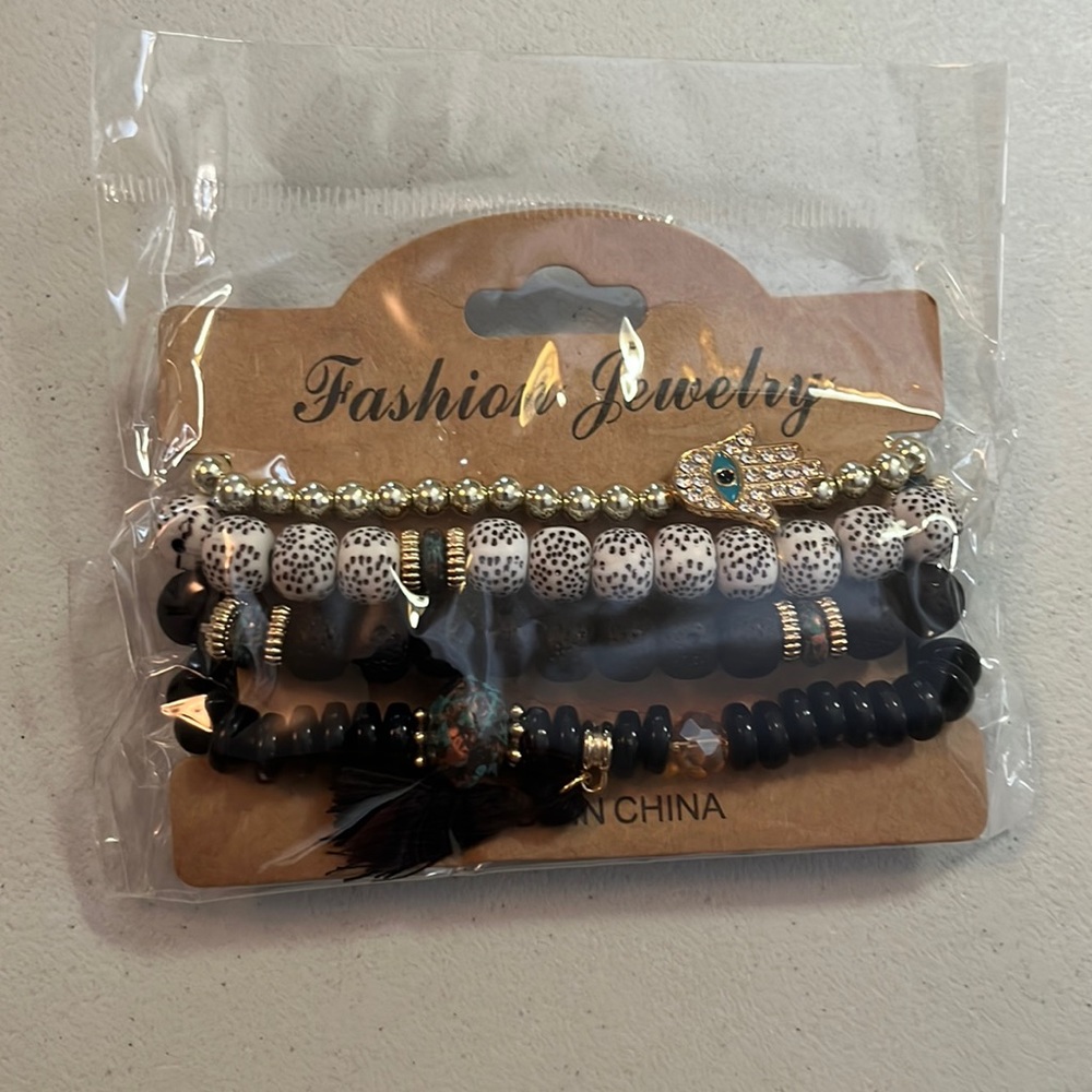 New Boho stackable stretch bead bracelets. (4) - Picture 3 of 4